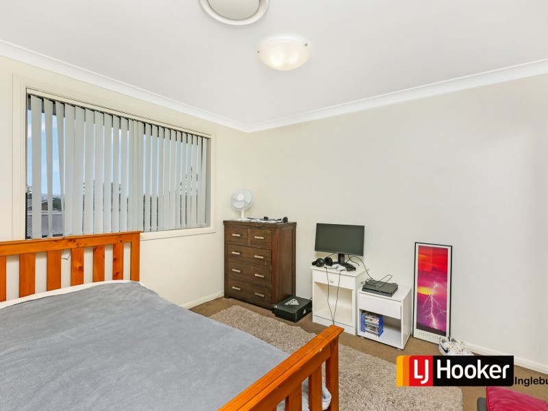 2/2 Jaclyn Street, Ingleburn NSW 2565