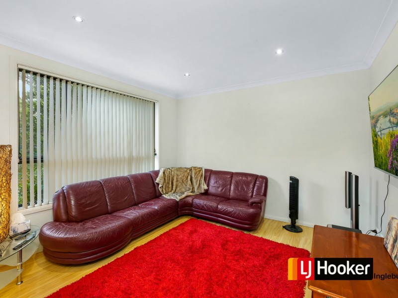 2/2 Jaclyn Street, Ingleburn NSW 2565