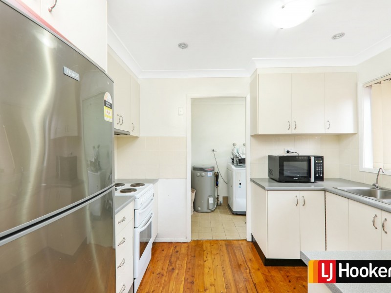 13/4 Dotterel Place, Ingleburn NSW 2565