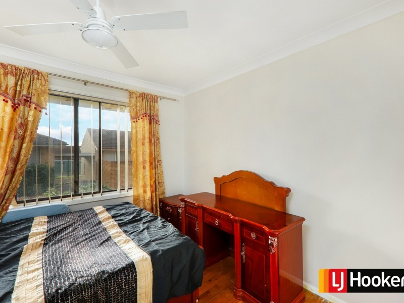 13/4 Dotterel Place, Ingleburn NSW 2565