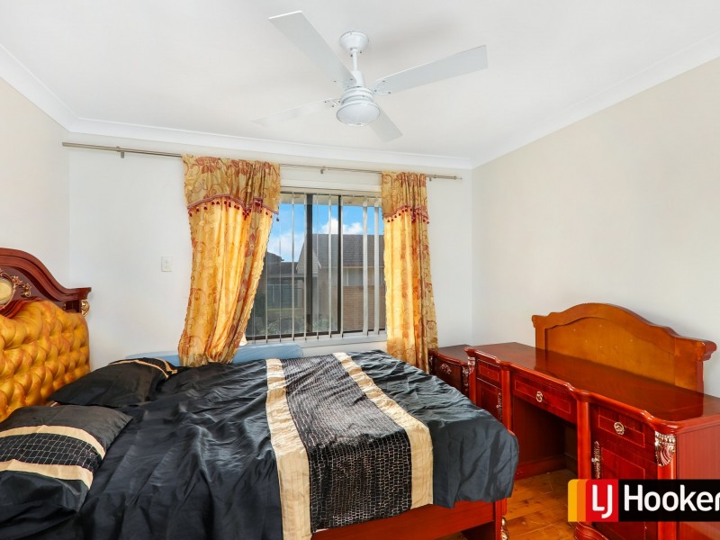 13/4 Dotterel Place, Ingleburn NSW 2565