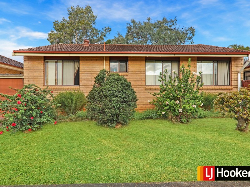13/4 Dotterel Place, Ingleburn NSW 2565