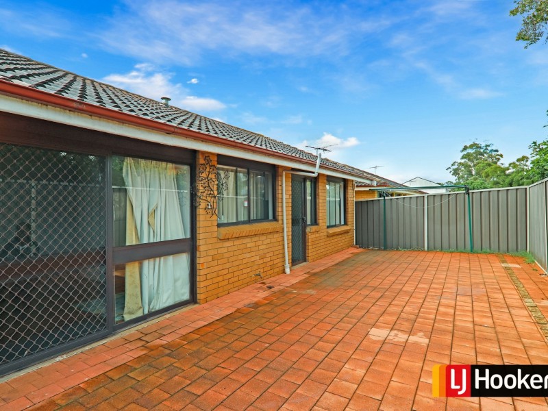 13/4 Dotterel Place, Ingleburn NSW 2565