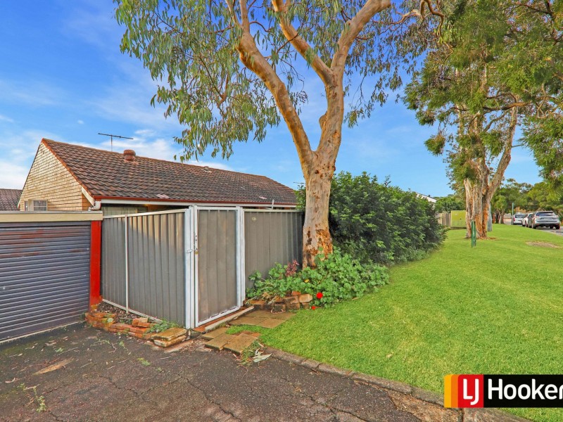 13/4 Dotterel Place, Ingleburn NSW 2565