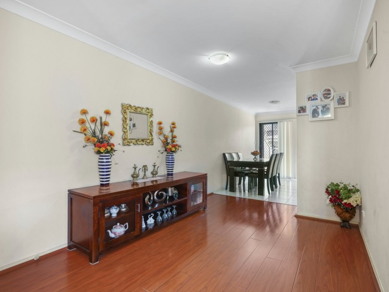 17 Fieldhouse Circuit, Campbelltown NSW 2560