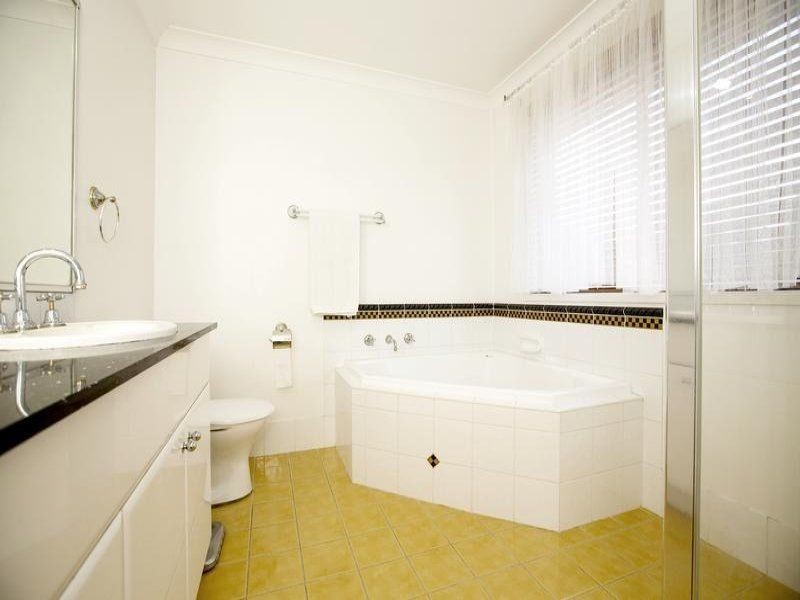 9 Homestead Cct, Denham Court NSW 2565