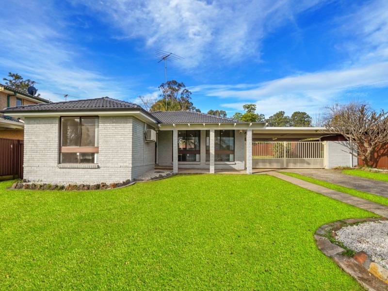 14 Kitson Place, Minto NSW 2566