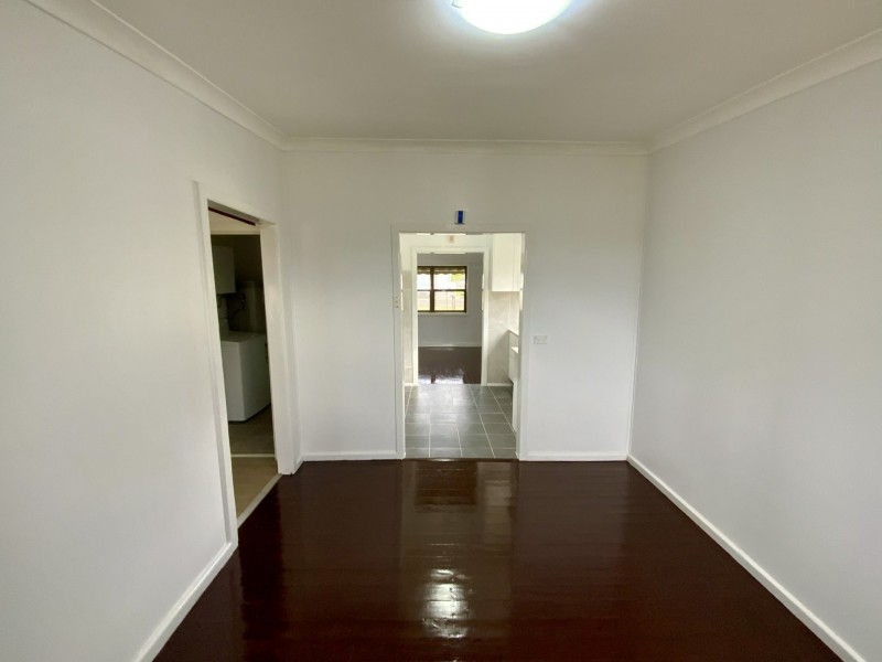 14 Saywell Road, Macquarie Fields NSW 2564