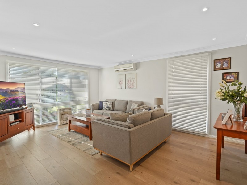 4 Alfa Place, Ingleburn NSW 2565