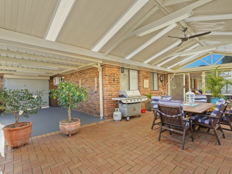 4 Alfa Place, Ingleburn NSW 2565