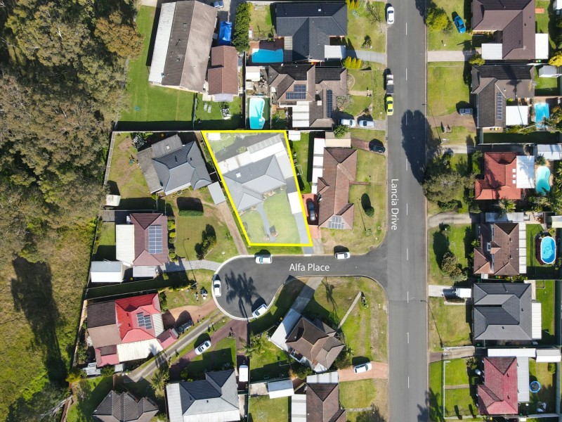 4 Alfa Place, Ingleburn NSW 2565