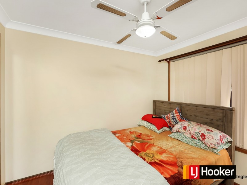 3/9 Fuchsia Crescent, Macquarie Fields NSW 2564