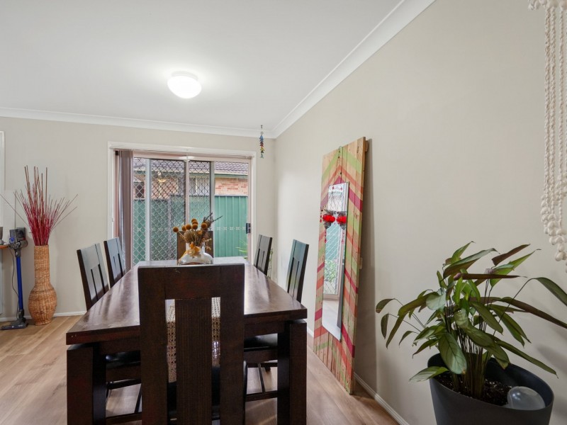 5/4 Westmoreland Road, Minto NSW 2566