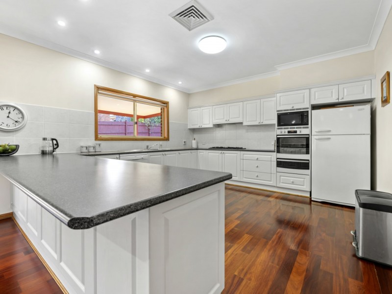 12 Forbes Avenue, Macquarie Links NSW 2565