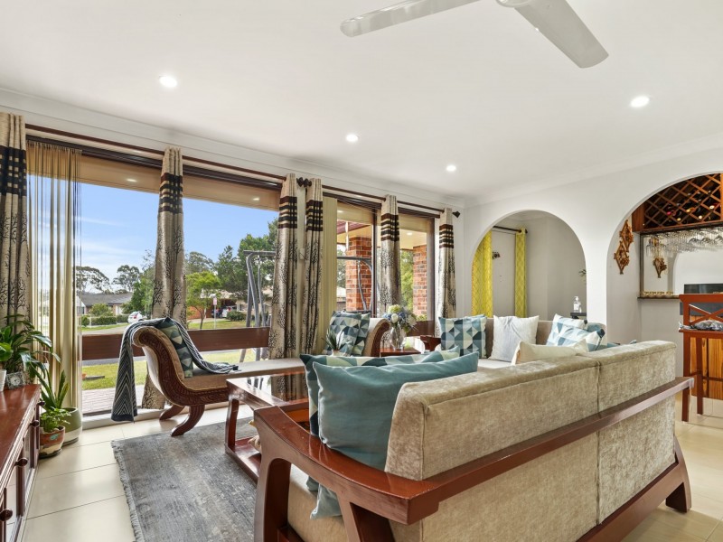 5 Livingstone Avenue, Ingleburn NSW 2565