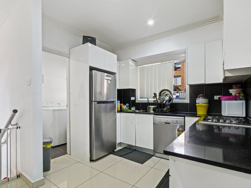 2/149 Elizabeth Drive, Liverpool NSW 2170