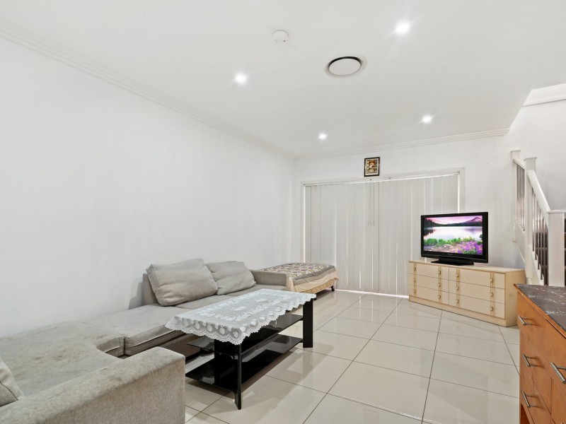 2/149 Elizabeth Drive, Liverpool NSW 2170