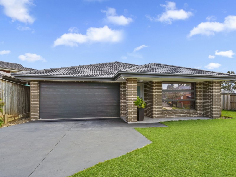 3 Elizabeth Mcrae Avenue, Minto NSW 2566