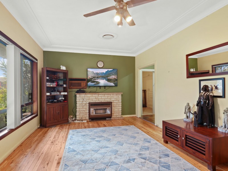 44 Parliament Road, Macquarie Fields NSW 2564