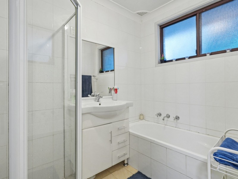 62 Randall Avenue, Minto NSW 2566