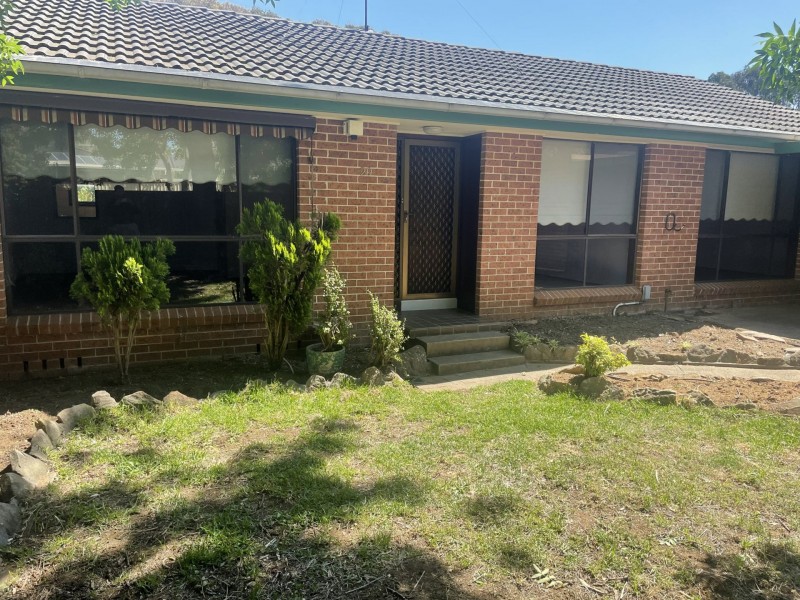 27/29 Waratah Crescent, Macquarie Fields NSW 2564