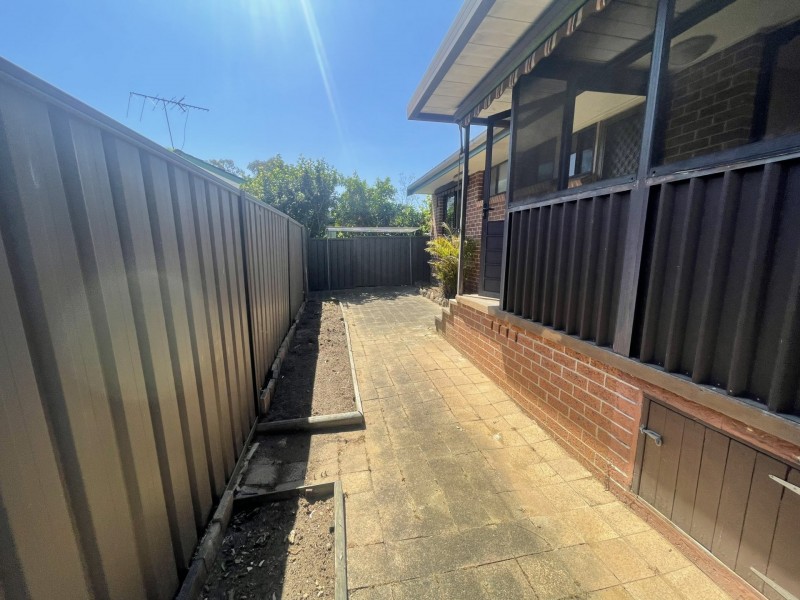 27/29 Waratah Crescent, Macquarie Fields NSW 2564