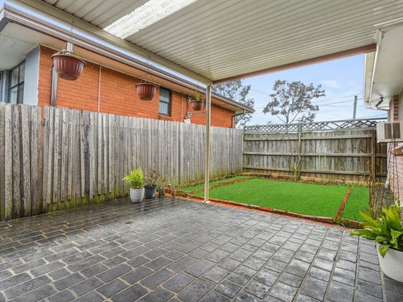3/13-15 Carnation Avenue, Casula NSW 2170