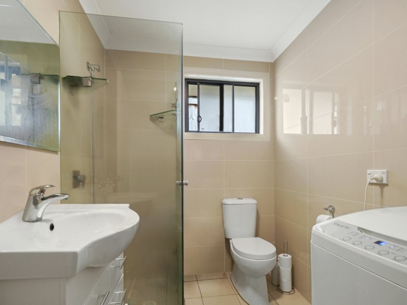 25 Feathertop Ave, Minto NSW 2566