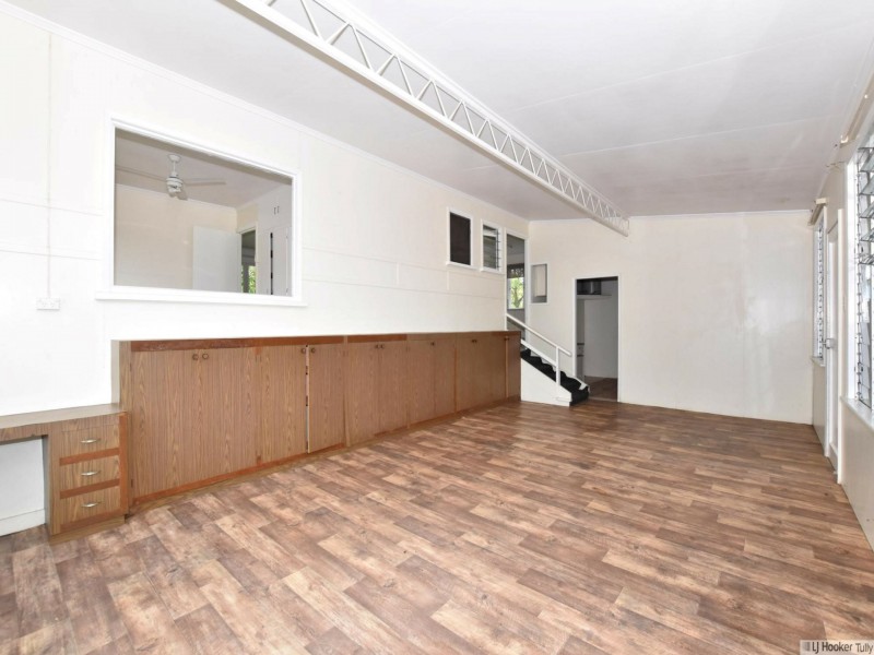 12 Stirling Place, Glenfield NSW 2167