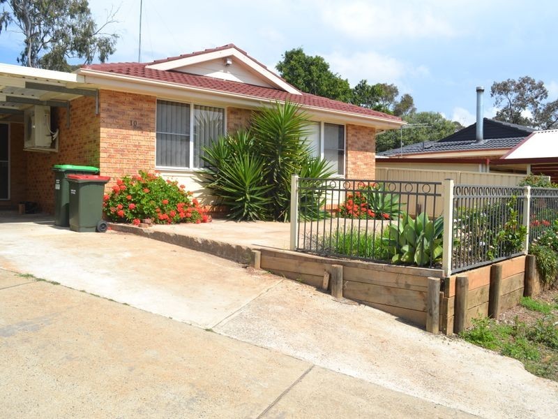 10 Startop Place, Ambarvale NSW 2560