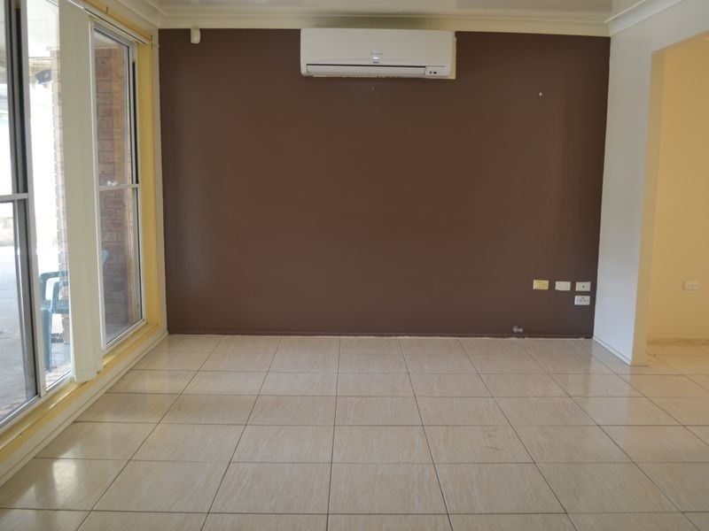 10 Startop Place, Ambarvale NSW 2560