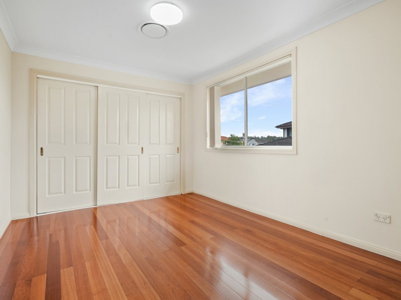 28 Thistle Circuit, Green Valley NSW 2168