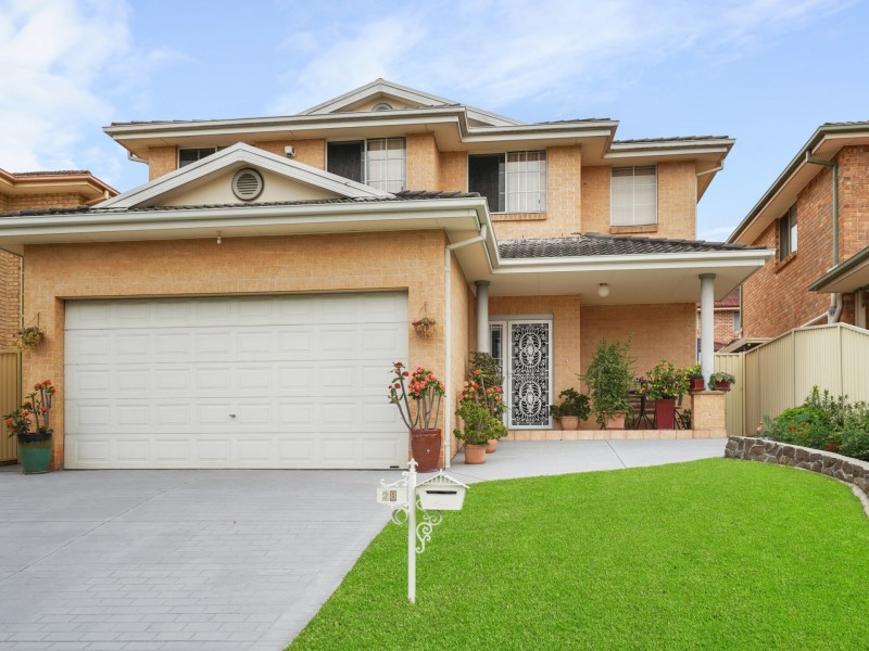 28 Thistle Circuit, Green Valley NSW 2168