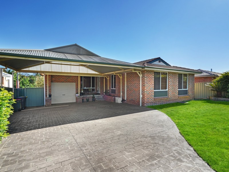 35 Fifth Avenue, Macquarie Fields NSW 2564