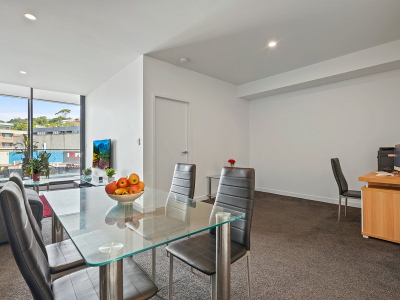 Unit 101 A/5 Mooramba road, Dee Why NSW 2099