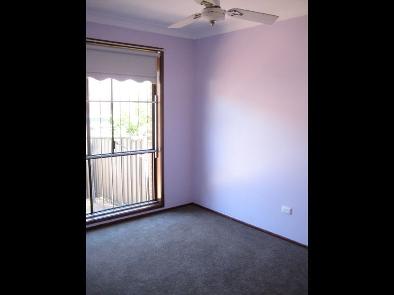 29-27 Waratah Crescent, Macquarie Fields NSW 2564