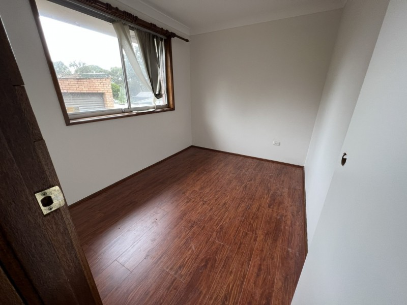 37 Woodlark Place, Glenfield NSW 2167