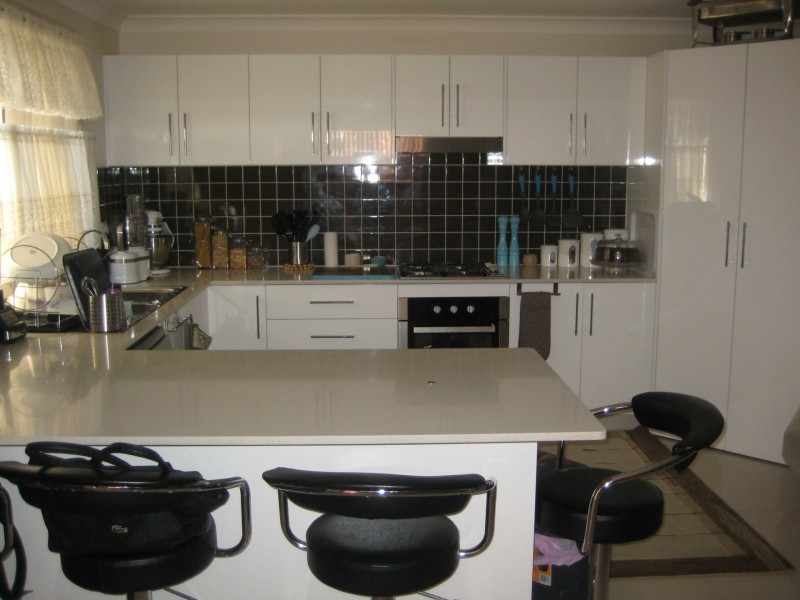 15 Woonona Road, Prestons NSW 2170