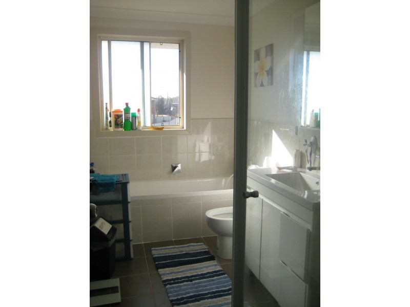 15 Woonona Road, Prestons NSW 2170