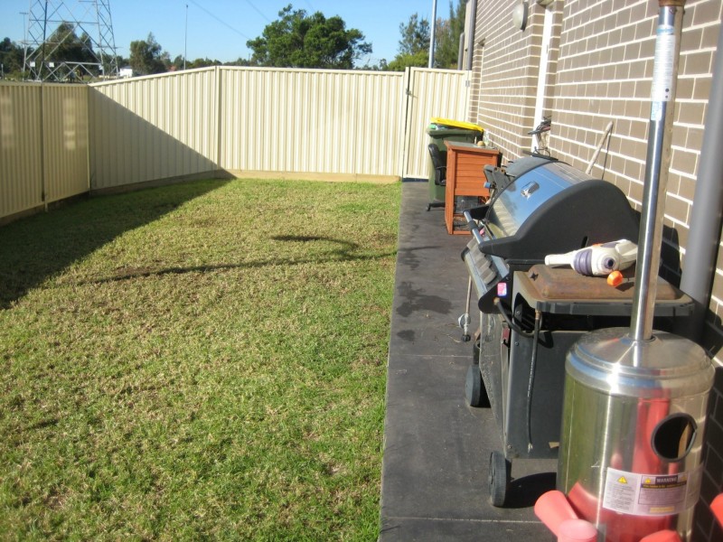 15 Woonona Road, Prestons NSW 2170