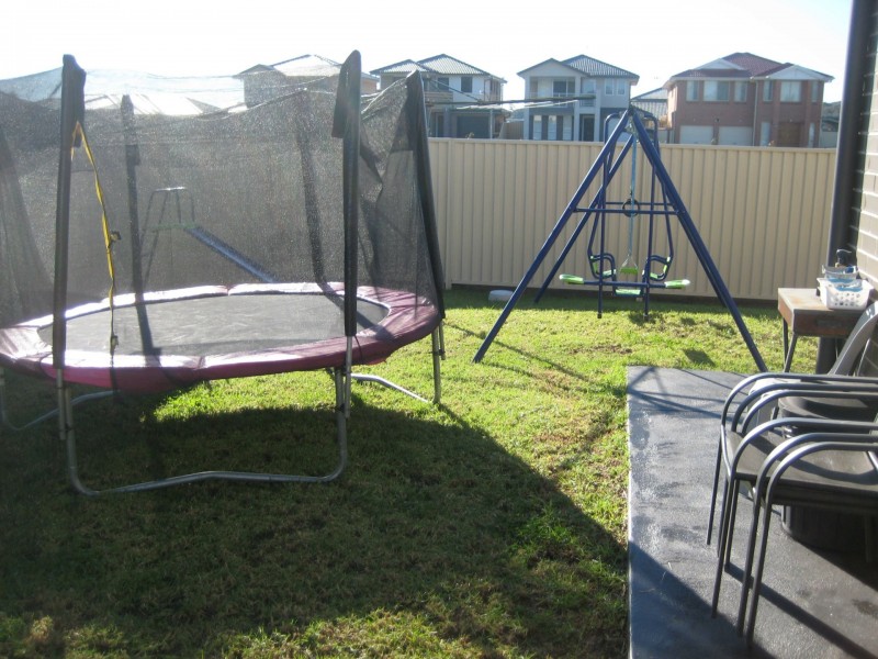 15 Woonona Road, Prestons NSW 2170