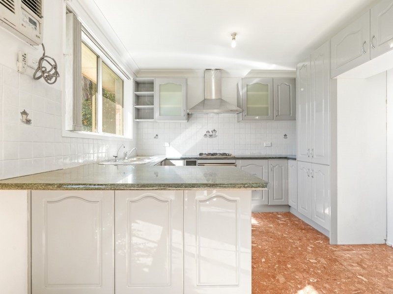 12 Day place, Minto NSW 2566