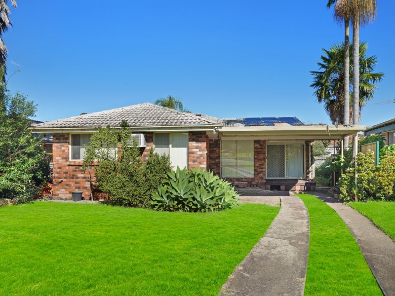 12 Day place, Minto NSW 2566