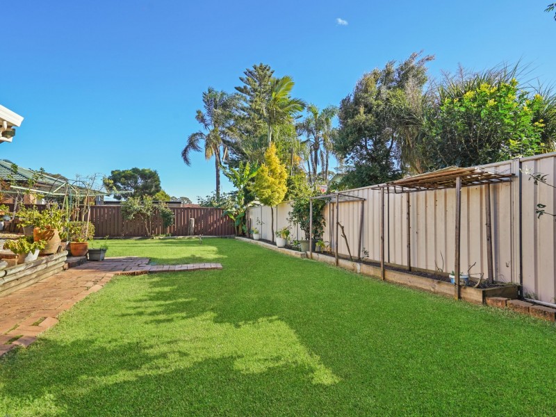 12 Bensbach Road, Glenfield NSW 2167