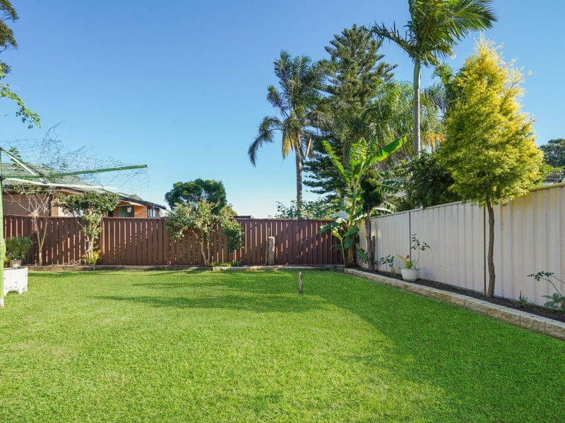 12 Bensbach Road, Glenfield NSW 2167