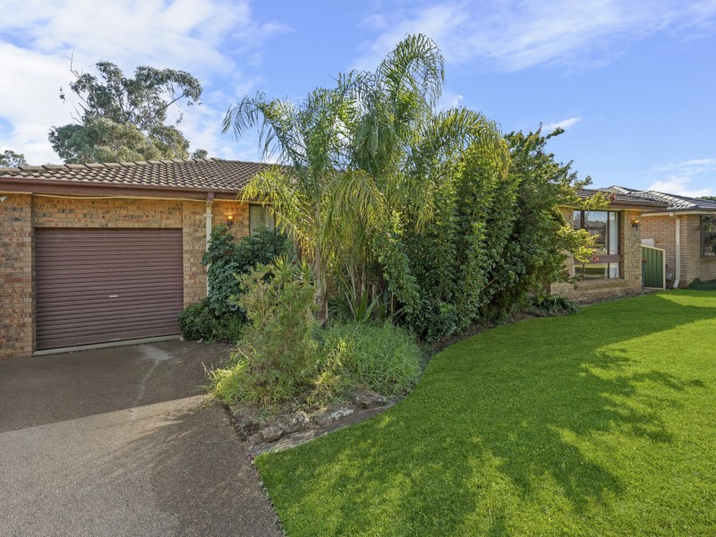 18 Lancia Dr, Ingleburn NSW 2565