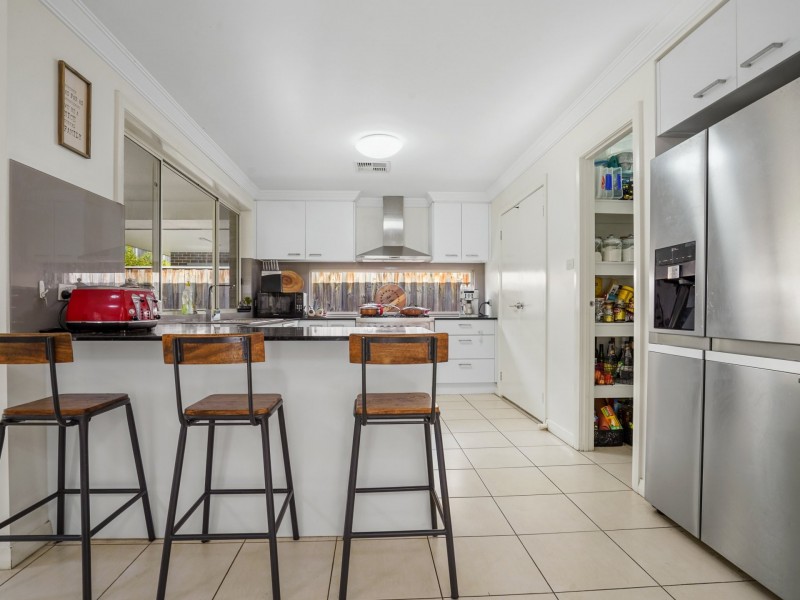 3 Bartle Avenue, Minto NSW 2566