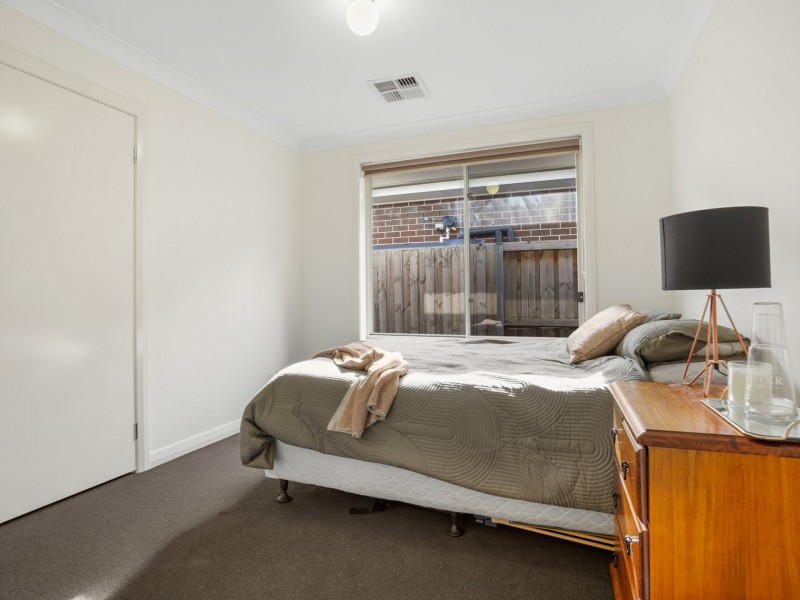 3 Bartle Avenue, Minto NSW 2566