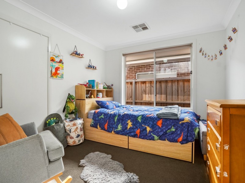 3 Bartle Avenue, Minto NSW 2566
