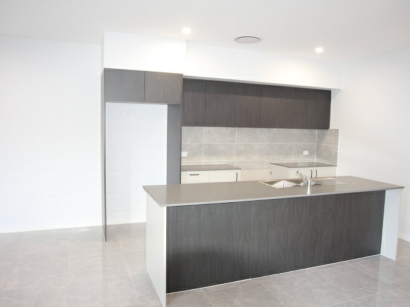 28 Chinnocks Ave, Campbelltown NSW 2560
